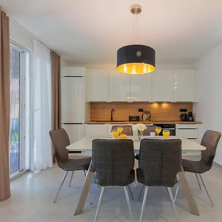 Stunning Marea With A Private Pool וילה *