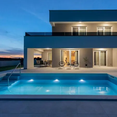 וילה Stunning Marea With A Private Pool