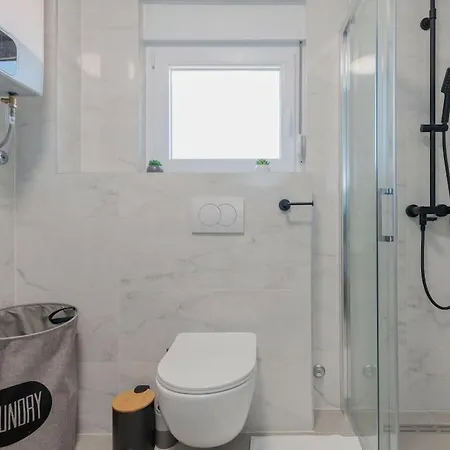 Stunning Marea With A Private Pool וילה ורסי