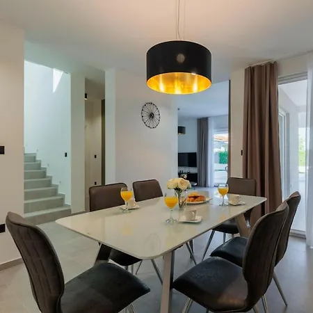 Stunning Marea With A Private Pool וילה *