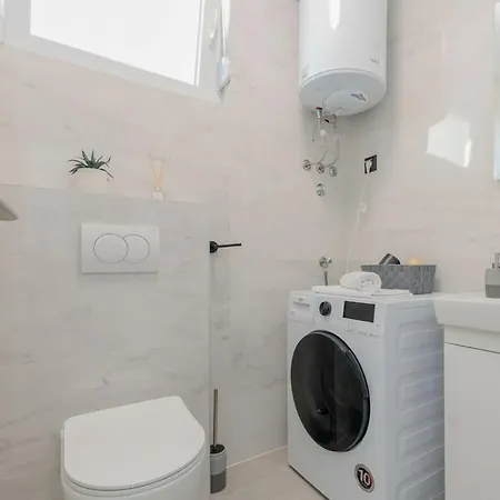 Stunning Marea With A Private Pool 别墅 沃希