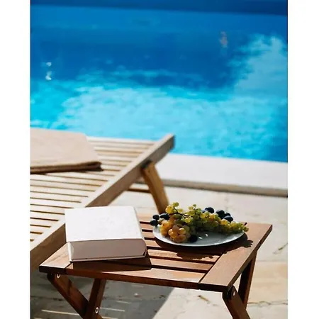 别墅 Stunning Marea With A Private Pool