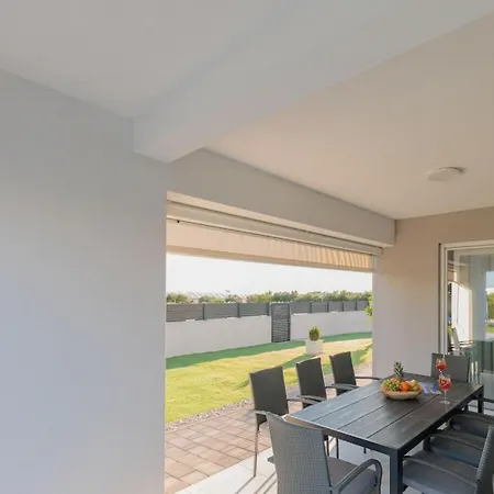 别墅 Stunning Marea With A Private Pool