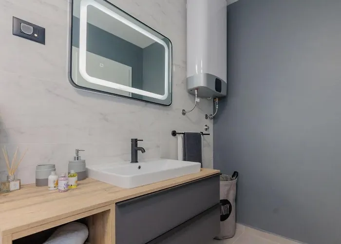 Stunning Marea With A Private Pool Врси