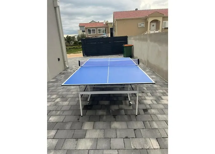 Stunning Marea With A Private Pool * Врси