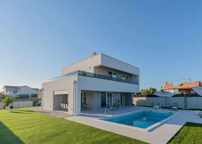 Stunning Marea With A Private Pool Вилла Врси