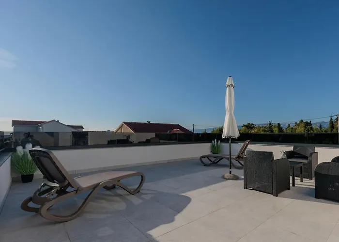 Вилла Stunning Marea With A Private Pool Врси